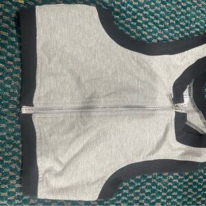 Tobi zipper top